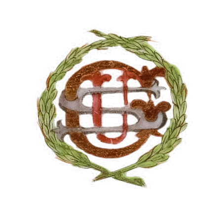 图为清末广彩“USG”花鸟人物纹小碟细节图，盘心为字母“USG”，代表美国总统格兰特。1868年，美国皮斯卡塔韦号（Piscataqua） 船长阿门（Captain Ammen）在广州定制一套餐具送给格兰特将军夫妇。1869年，当这套餐具抵达美国时，尤利塞斯·S·格兰特已就任第18任美国总统。（来源：广州十三行博物馆）